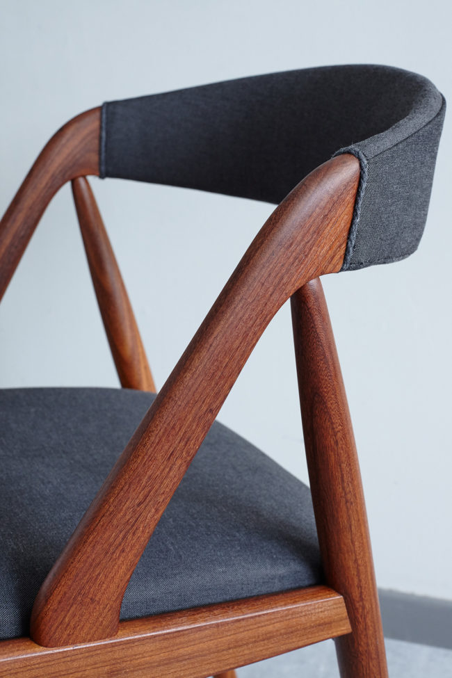 Details of frame and back rest of Kai Kristiansen Model 31 Dining Chair