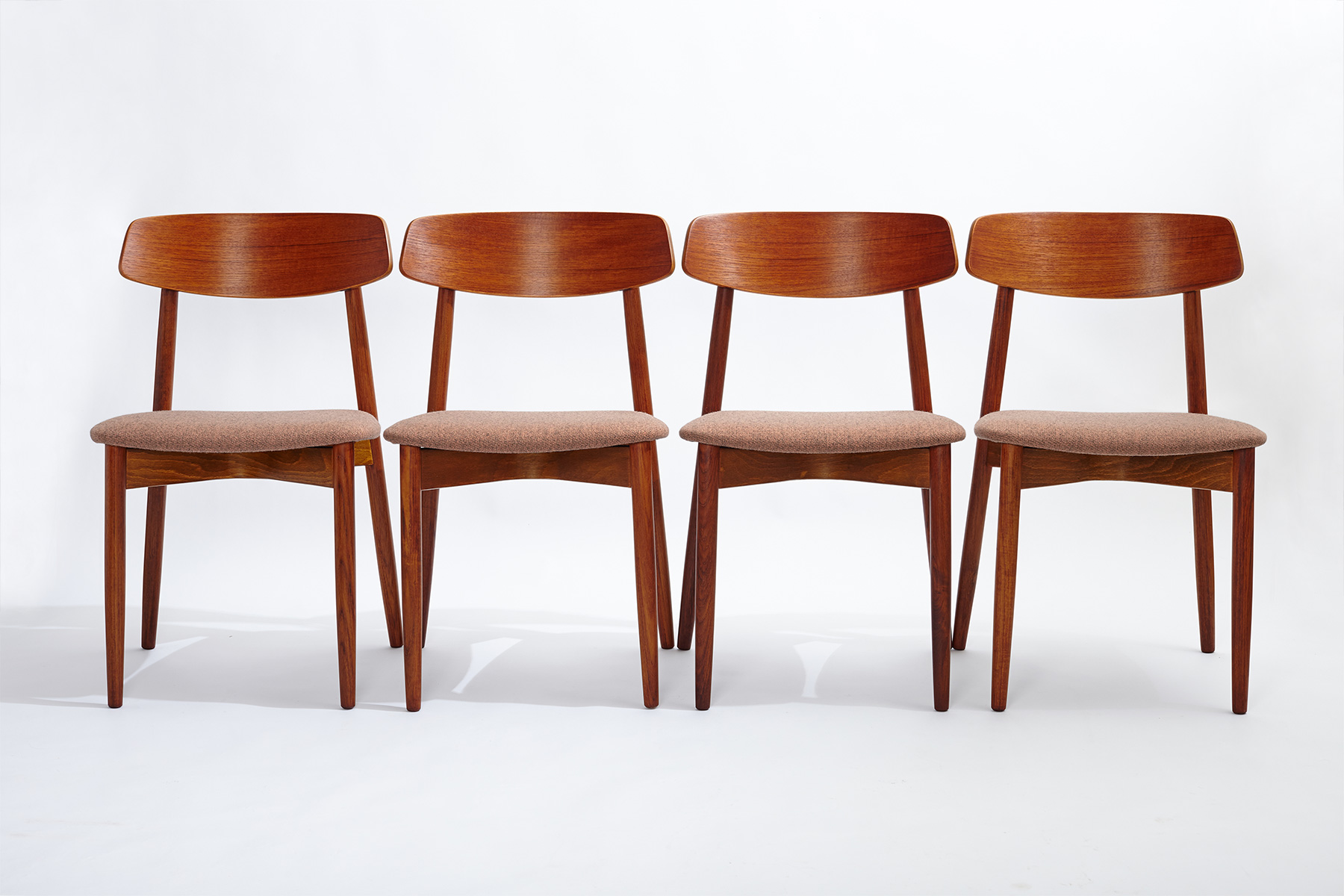yw_harry_ostergaard_dining_chairs_set