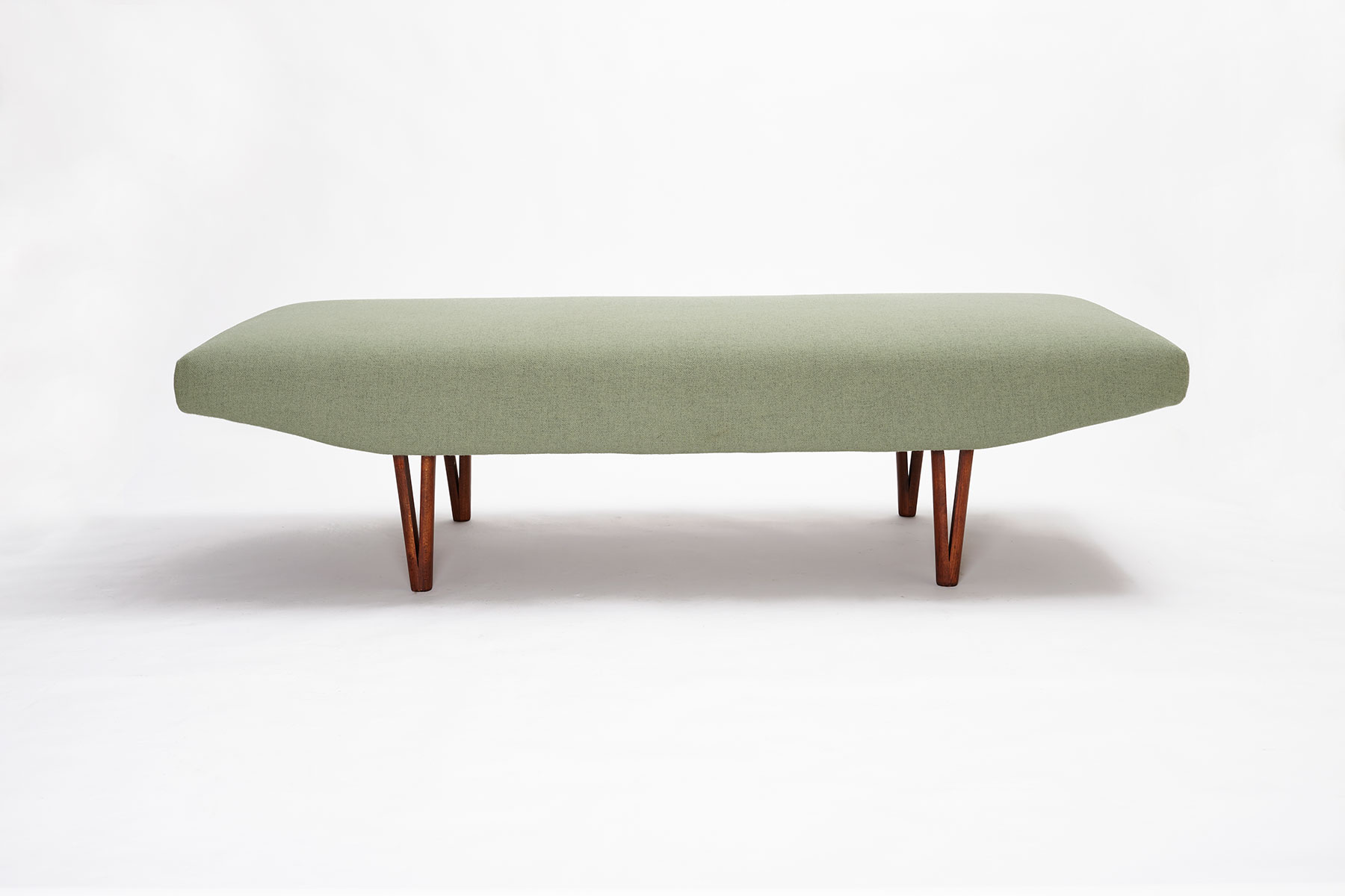 PMJ Daybed