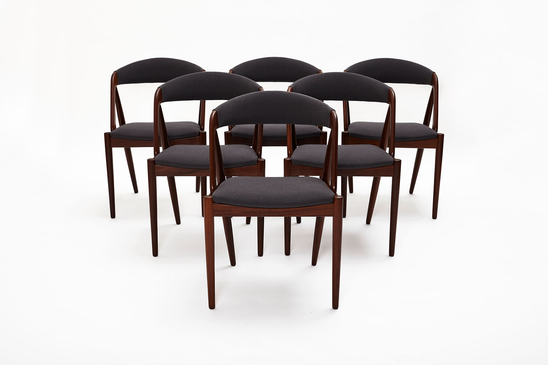 yw_kai_kristiansen_model_31_set_of_6_dining_chairs_group_front yw_kai_kristiansen_model_31_set_of_6_dining_chairs_group_front