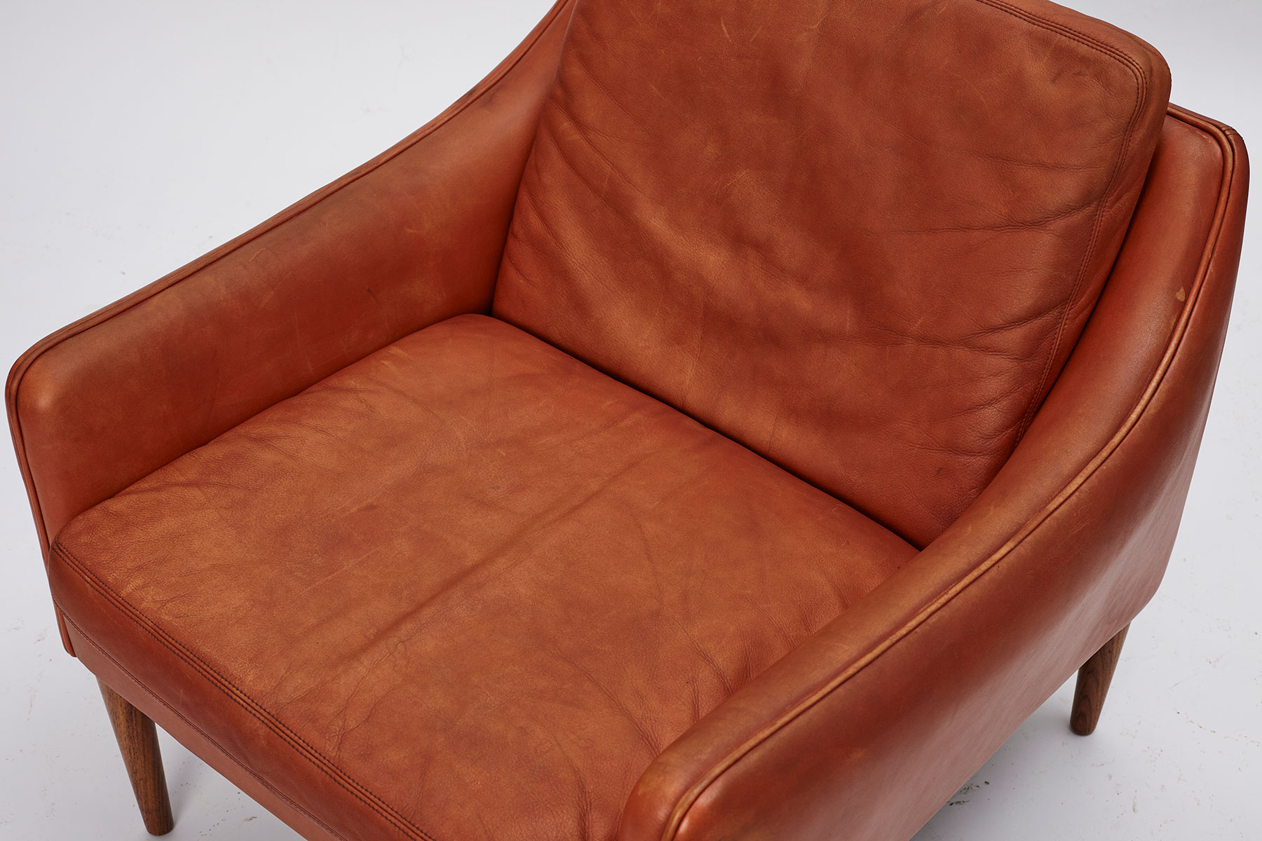 yw_hans_olsen_cs_mobler_800_easychair_top_seat_detail.jpg